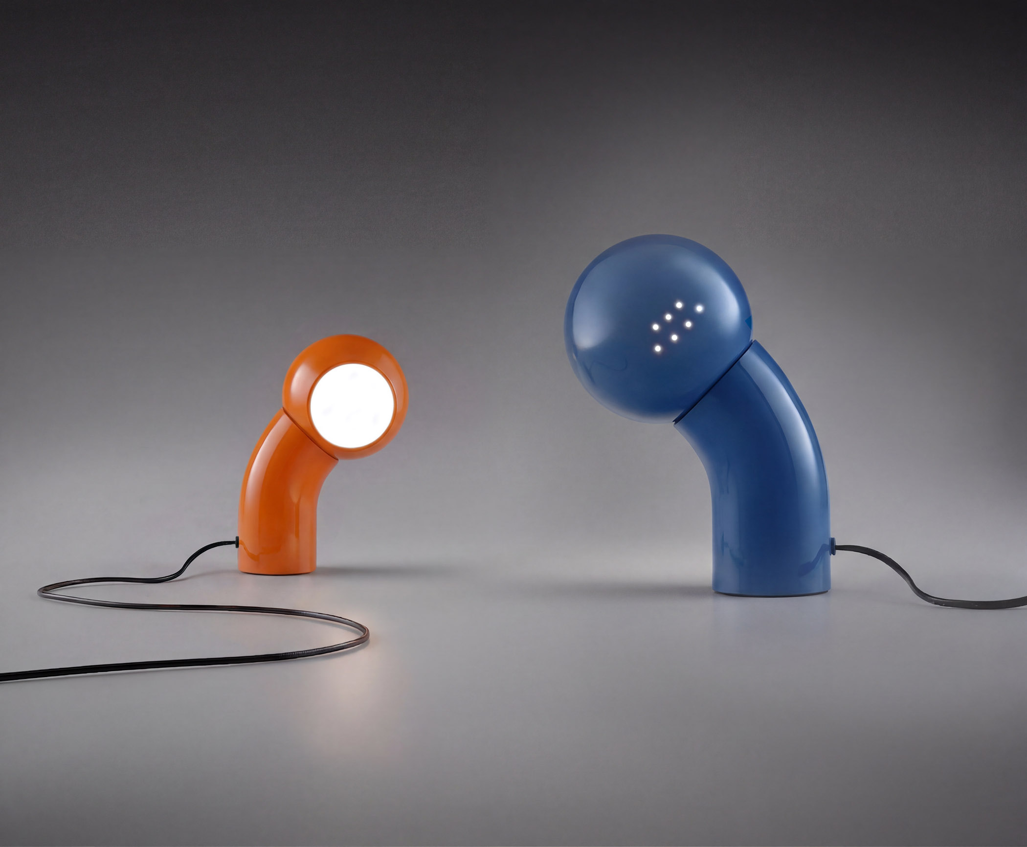 Pallino, la lampada che ti guarda. (e che non smetterai di guardare)