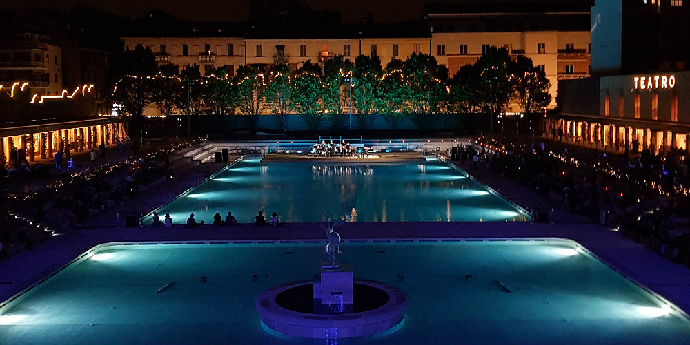 Pipistrello lamp among the "Talkings Objects" of the Parenti theater